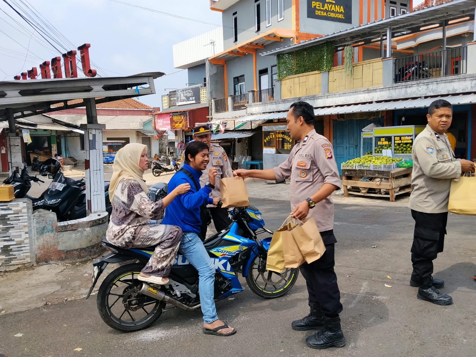 Polres Sumedang dan 26 Polsek Jajaran Salurkan Bantuan Melalui Jumat Berkah