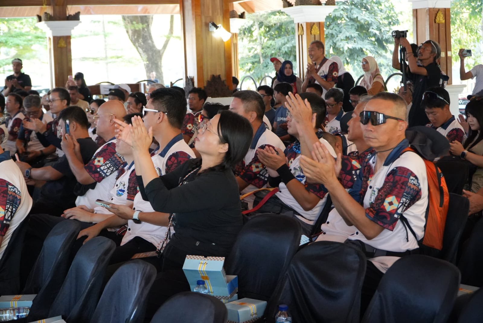 13 Negara Ramaikan West Java Paragliding Championship 2026, Langit Sumedang Jadi Panggung Dunia