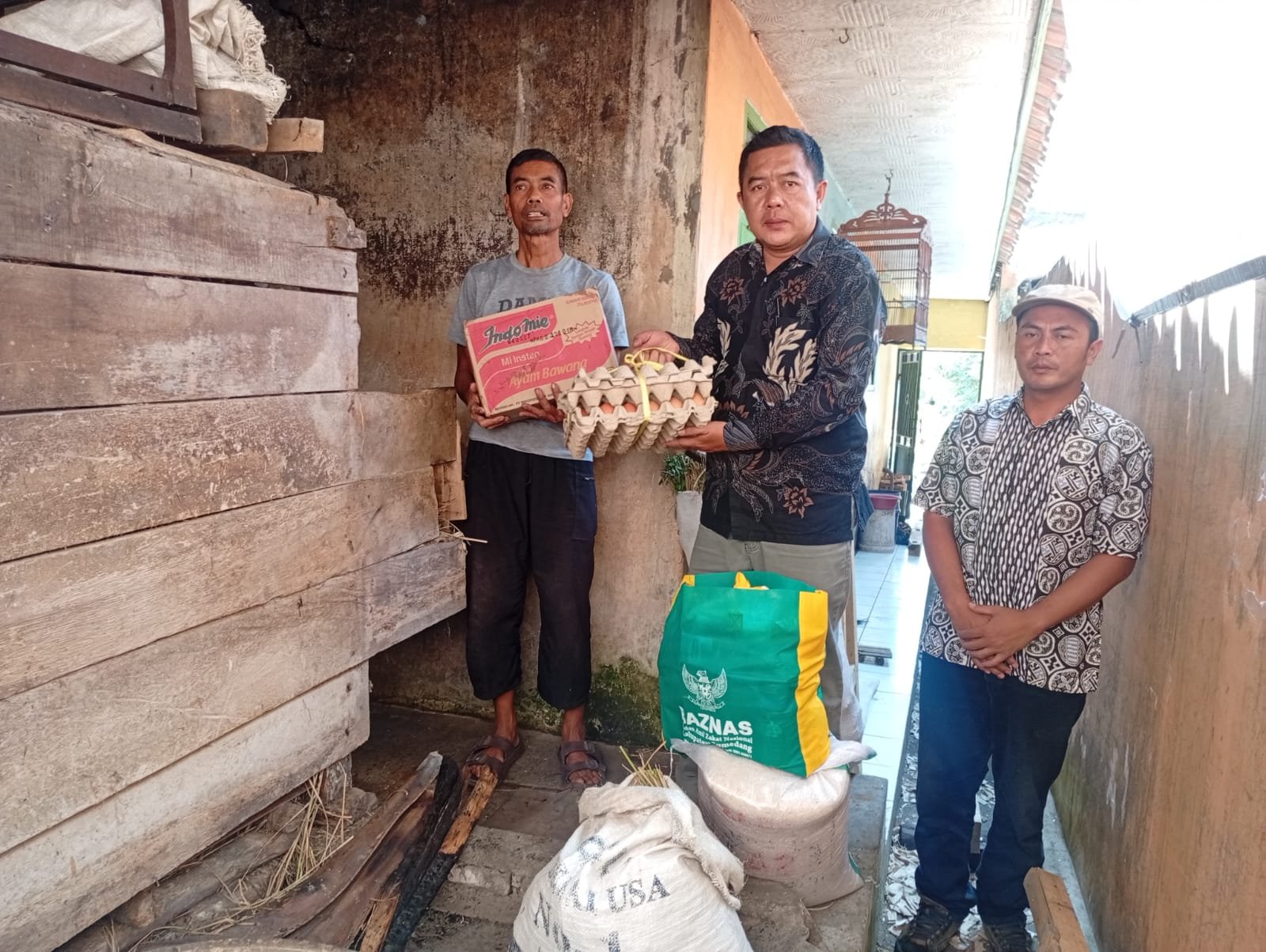 BAZNAS Peduli Korban Kebakaran di Desa Serang, Pemerintah Desa Sampaikan Apresiasi